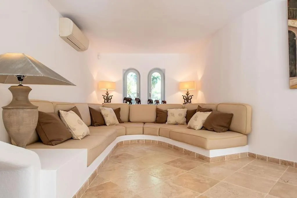 Beautiful Sea View Villa In Jondal San José