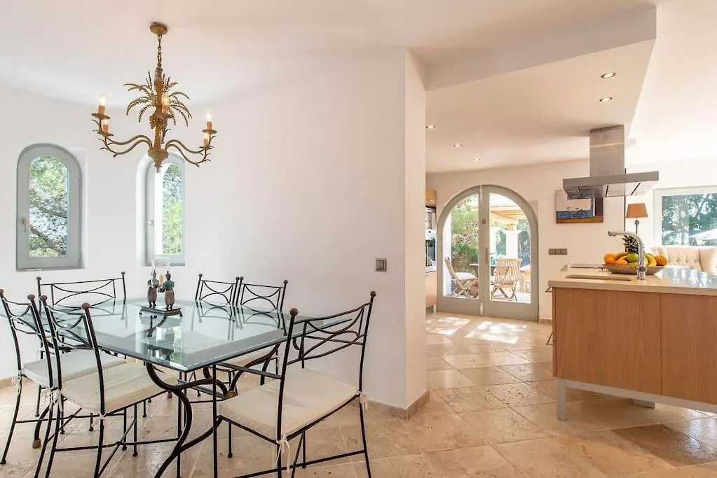 Beautiful Sea View Villa In Jondal San José