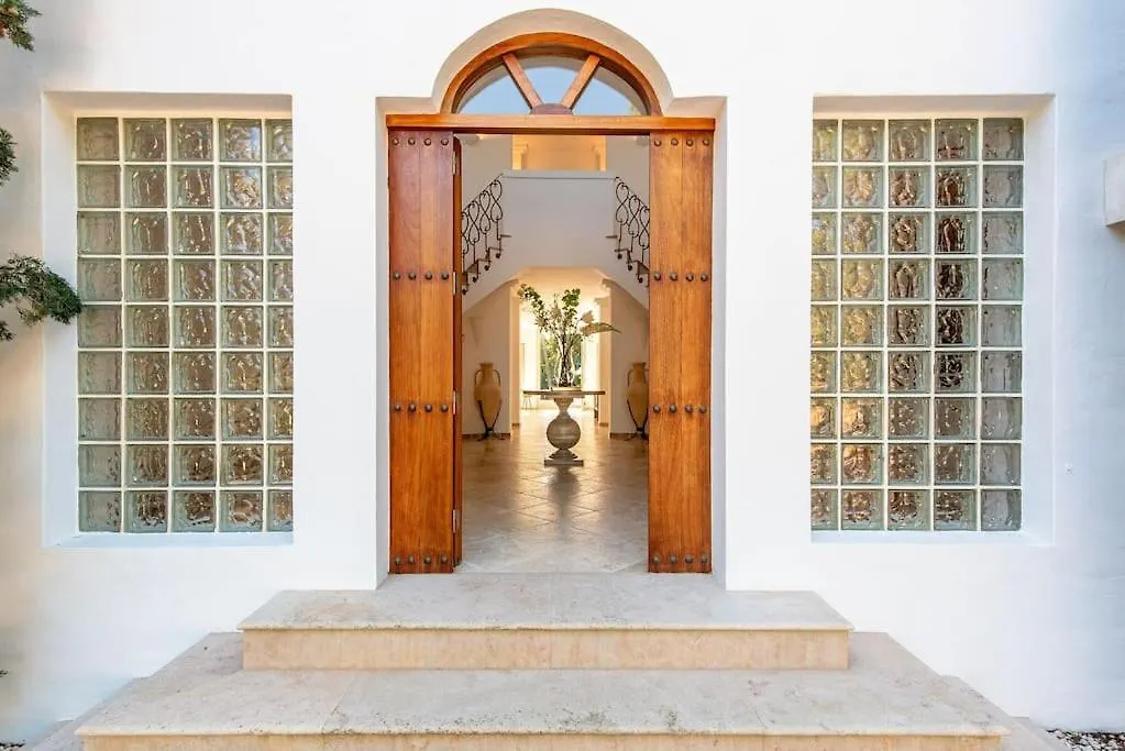 Beautiful Sea View Villa In Jondal San José Hiszpania